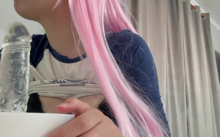 AmayaMori: I Suck a Milky Dildo and a Lot of Milk...