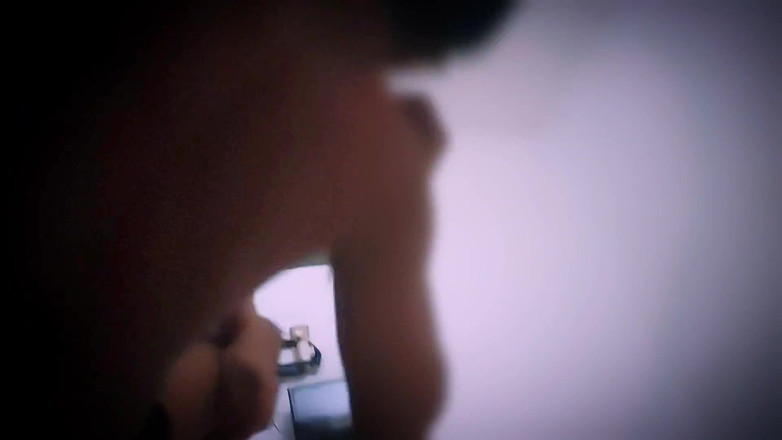 my_wife_chubby: 抚摸继母的身体