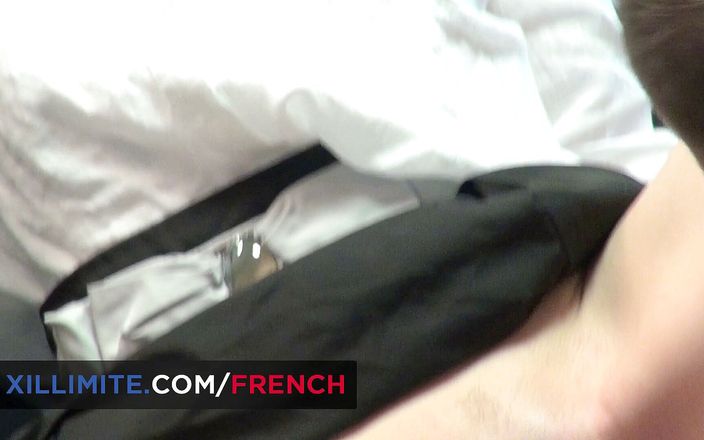 French Girls At Work: セクシーな秘書が彼女の机の上に医師によってきっされる