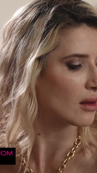 Leya Desantís nodigt Vanessa Hillz uit in haar relatie