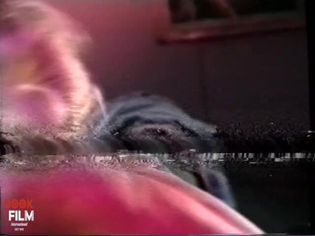 Gang Bang Queen: Gang bang se apresura a mojarse y dispuesto.