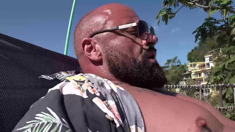 Porno Cloud: Futai în aer liber în vacanță