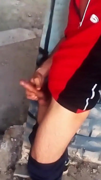 Meneroka Bangunan Terbiar dan Kencing