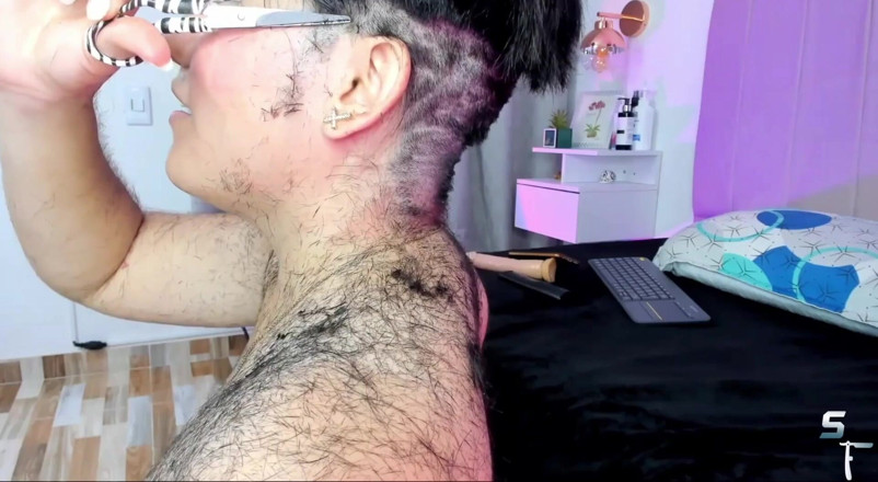 Shave Flix: Violetta