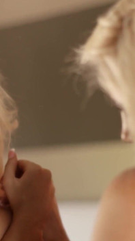 Màn chơi gương lãng mạn của Tasha Reign