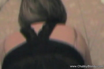 Chubby Blondy: Má ráda bondage hru