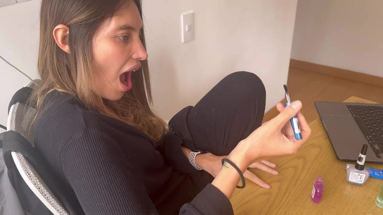 scarlettandc: I Paint My Nails and It Turns Me on to...