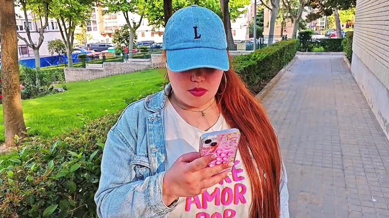 Latincurvyredhead: La femme de mon demi-frère me demande de l’aider à réaliser...