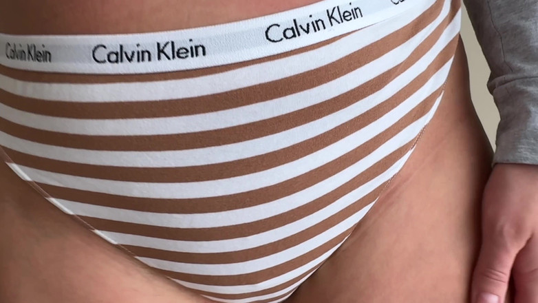 Emma Voyeur: Krocze Dotykające Fetyszu W Szarych Spodniach Piżamy