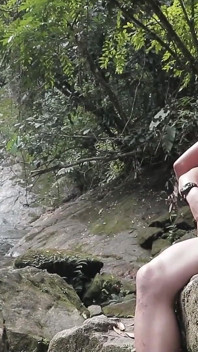 Minha namorada chupando cara estranho no acampamento!