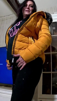 Shiny Yellow Downjacket BJ - kemeja peraturan memek dan muncrat dua kali di pakaianku