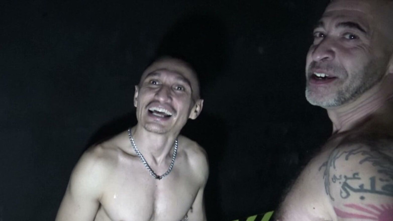 ARAB FUCKERS WITH HUGE COCKS: Stepdaddy Show His Big Dick