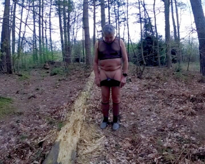 Andy: छेड़खानी