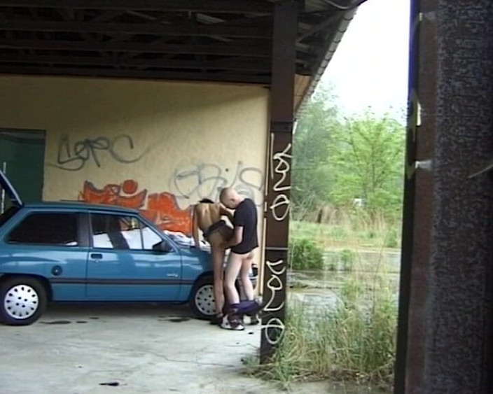 BB Video - Vintage Story: Německá amatérská teen venkovní kočička brunetka