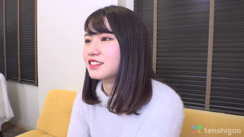 Tenshigao: 포르노 스타가 되고 싶어하는 Rui Adachi