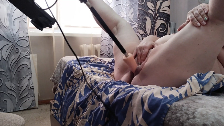 Zona901: Ibu tiri lagi asik ngangkang dan ngangkang supaya aku bisa...