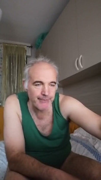 Piss und Sperma in einer Live-Show online!