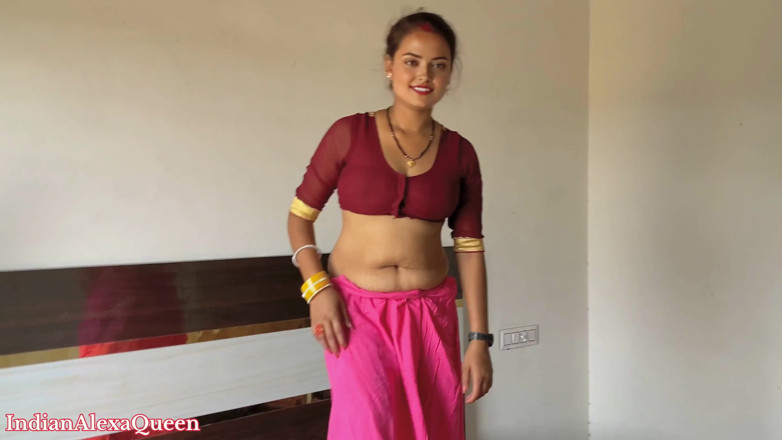 IndianAlexaQueen: Adik tiri desi kampung pulang dari pasar dan awak nampak...