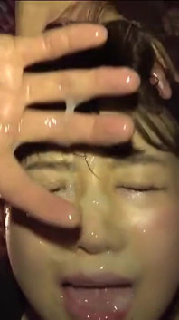 La hermosa esposa tetona Sena Yamaguchi cae en el puro placer. - 4