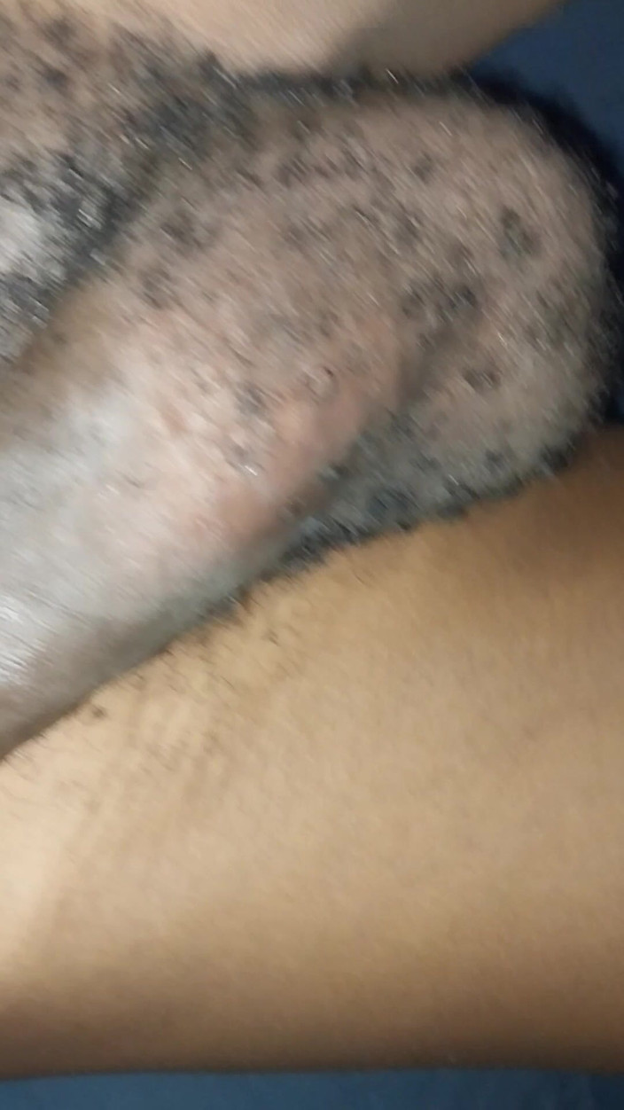 LoVbRo1: Dubur dara dan pancutan tebal pada zakar gemuk saya