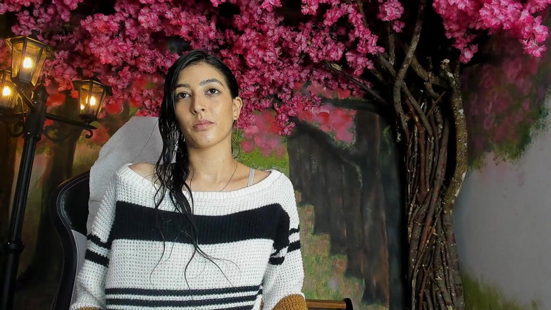 Adhara Hamilton: Cuerpo Perfecto, Latina Y Yo Queremos Que Mi Vagina Esté...