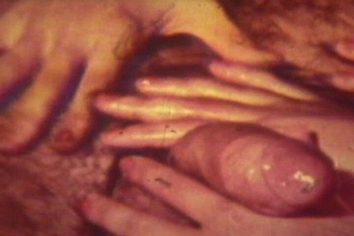 Vintage Life: Red-tinted Vintage Loop Captures Retro Foursome in Raw Action