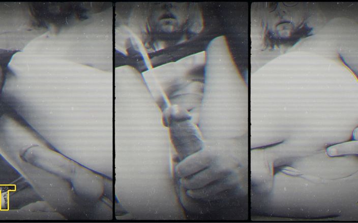 Fem Bi: Üvey anne evden ayrıldığında femboy boşalması