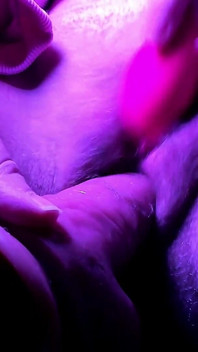 Bigclitmuse em Live Cam: Grande Clitóris Jogar e Provocar em Close-up