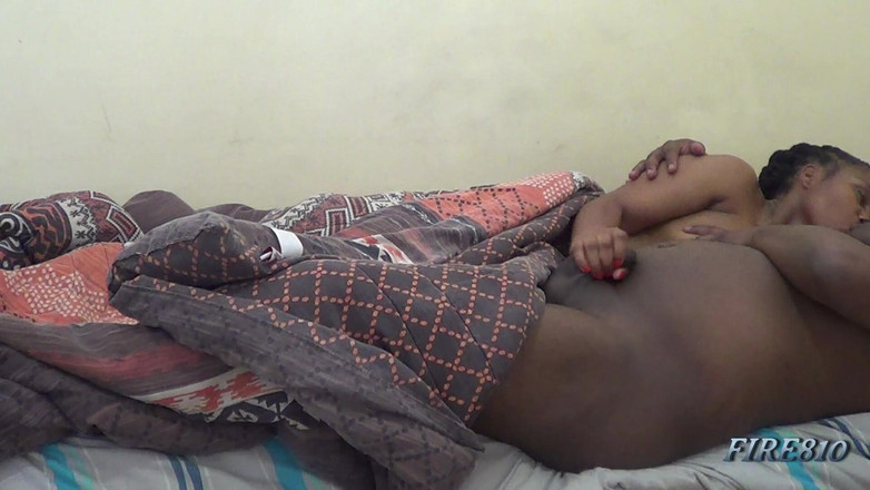 Fire810: Dick Juega Y Acaricia Mientras Besos Profundos, Luego Chupó La...