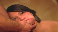 Perv Milfs n Teens: Allaura połyka każdą kroplę spermy z kutasa, który skończył ssie