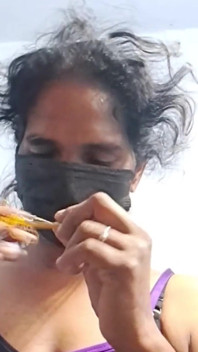 Tamil tante naakt videogesprek - deel -3 (met audio)