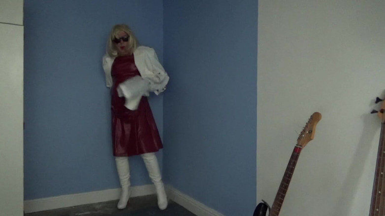 Leather Kirsten: Maroon and White Leather