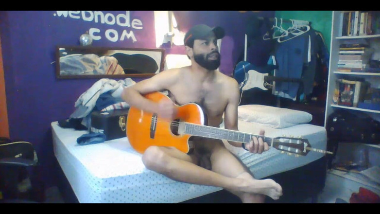 i7Bernard: Guitar 01