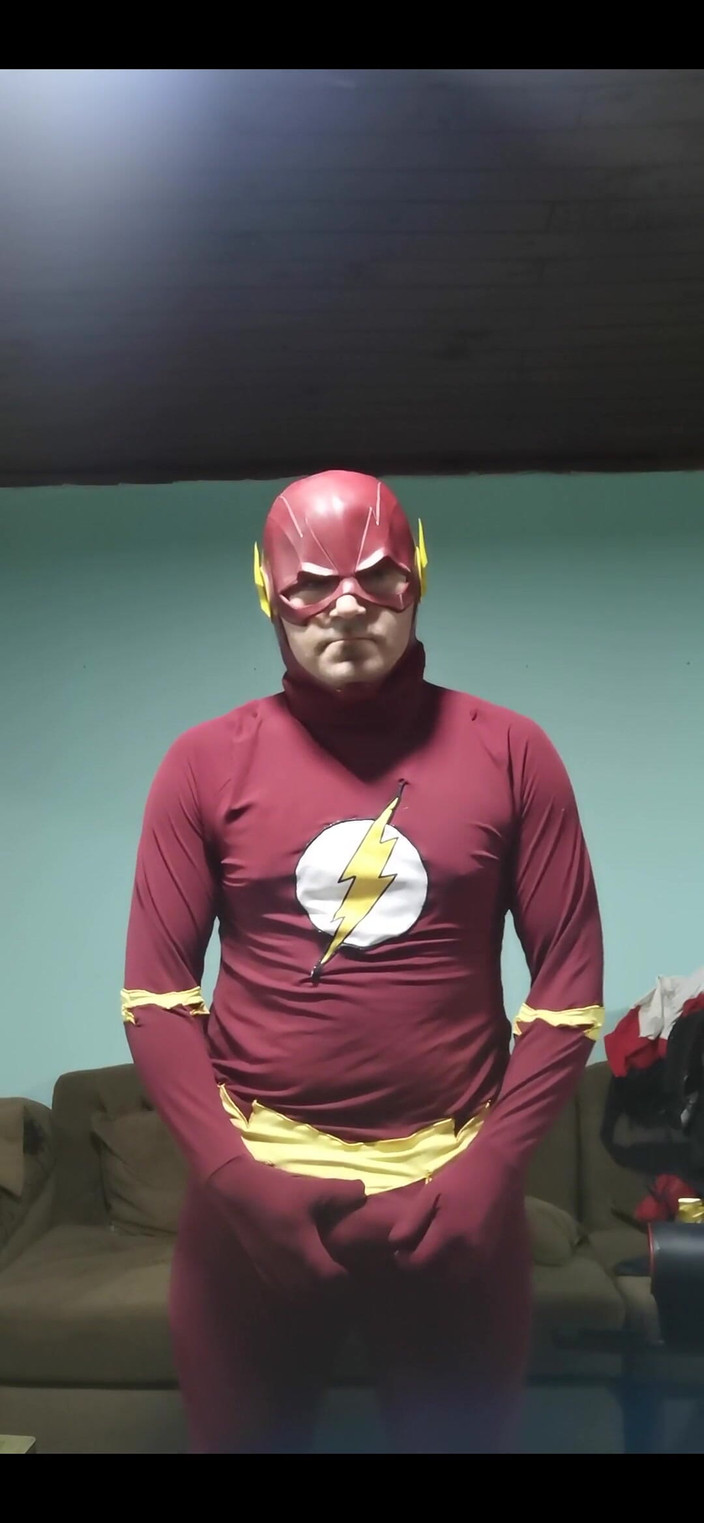 Rokkuman: The Flash cosplay caldo