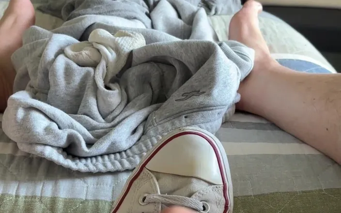 Barefoot Blake: Verbal Masturbation And Cum