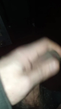 Jag onanerar i ditt ansikte tills jag är klar