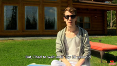 Phoenixxx: Cewek seksi sasha lagi asik nikmatin pemandangan