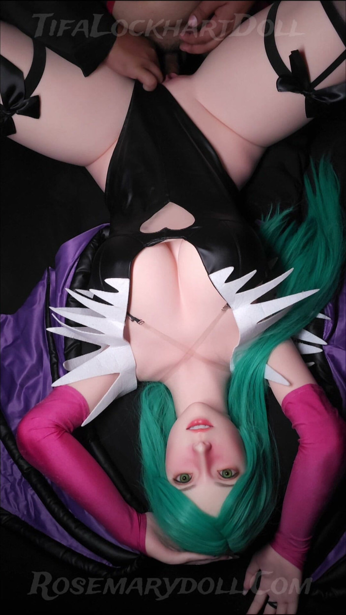 Tifa Lockhart doll: Aerith X Morrigan Darkstaklers Cosplay