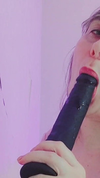 MILFka si hrála s robertkem saje a tře si mezi kozami