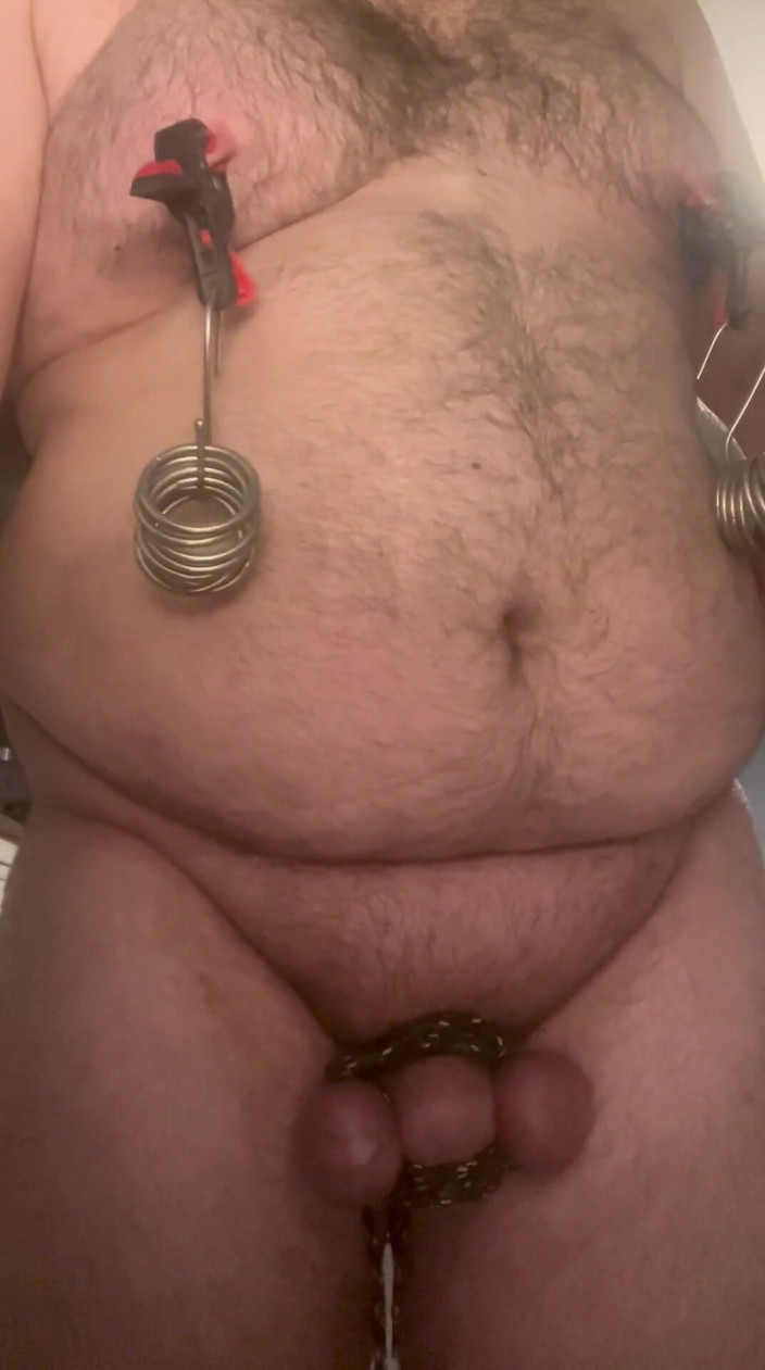 Shaun Cbt: Бондаж члена і яєць, діючи як цнотливість з затискачами сосків, анальною пробкою і переодягання