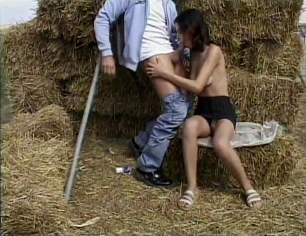 Anal seduction: Ciasna dziwka zostaje zerżnięta przez kolesia