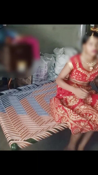 Laxmi deshi: Видео с настоящим трахом индийской невесты в первую ночь