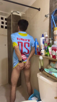 Andreszp Solo with Oil After a Shower