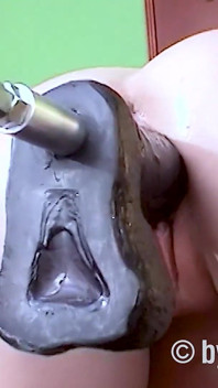 Mega Orgasme Dengan Dildo Tebal