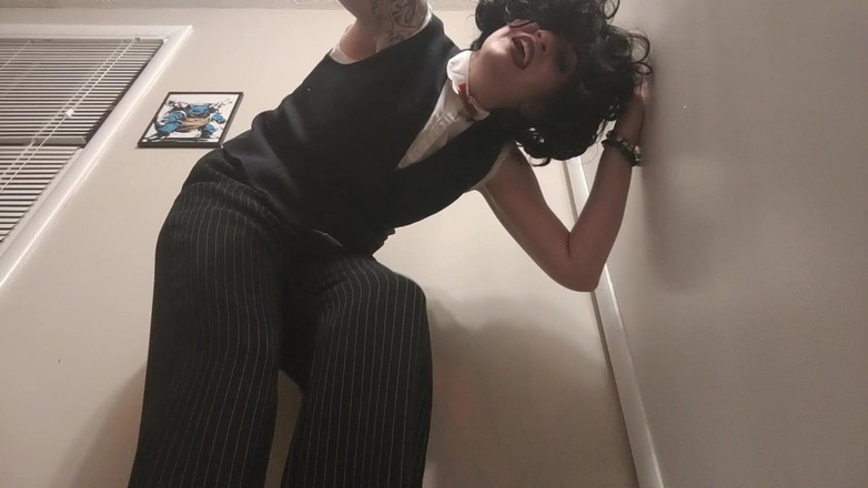 Geeky Femdom: Legion -lenny Shadow Queen- the Giantess