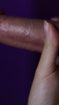 Awek Asia memberikan blowjob sensual dengan pancutan mani dalam mulut - rakaman dekat 4K