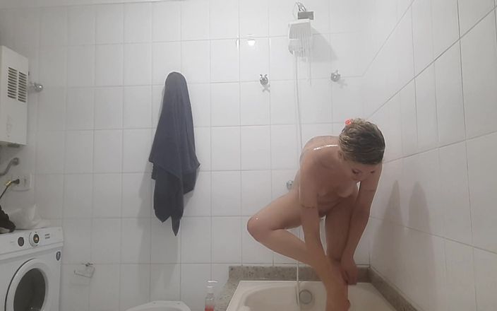 Victor SweetCoupleStories: 女性洗澡的现实