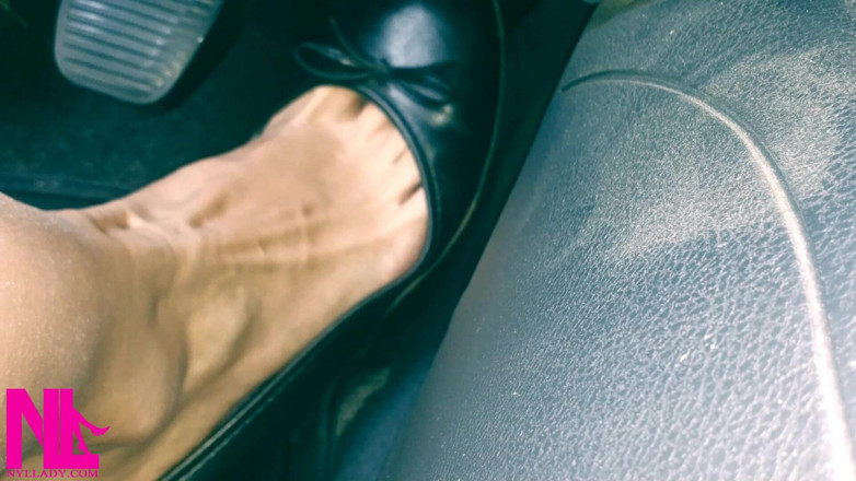 Nyllady: Revving and Driving in Black Leather Flats on Barefeet