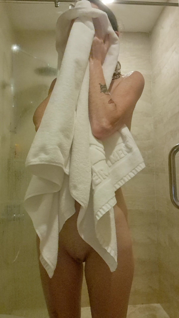 ScottishSweetie: Watch Me Have a Soapy Relaxing Shower