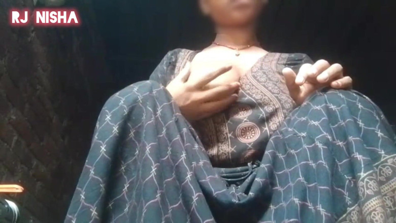 RJ NISHA: Desi rj nisha bhabhi si masturba con le dita parte 4